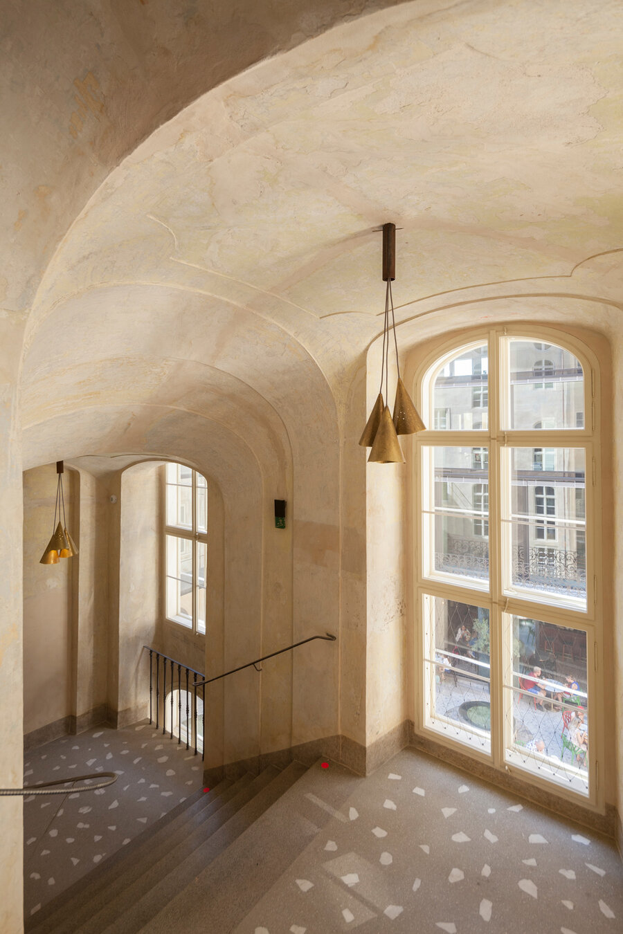 PALÁC NÁRODNÍ - DRN